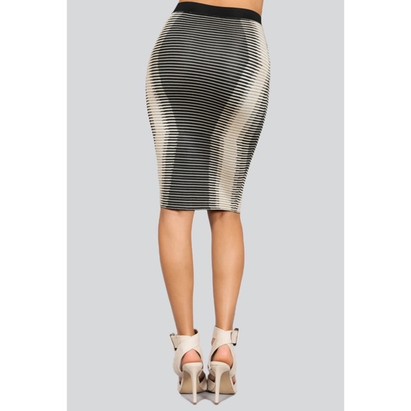 Illusion Skirt - Picture 3 of 5